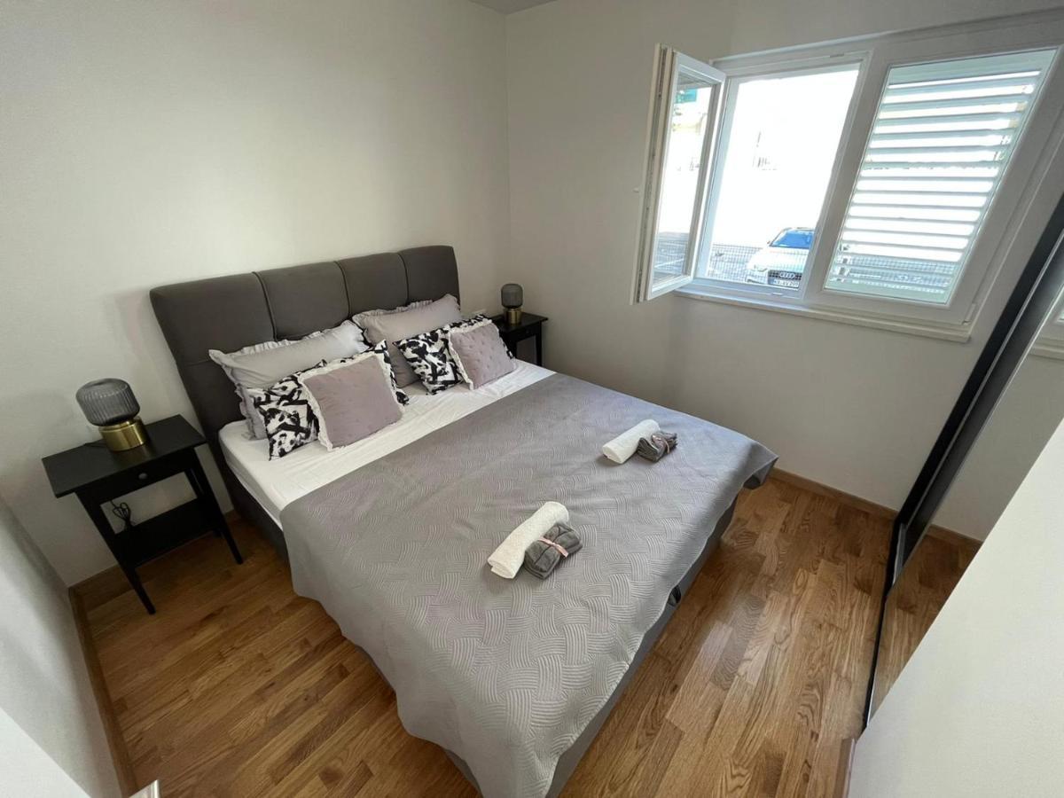 Apartman J&M Makarska Eksteriør billede
