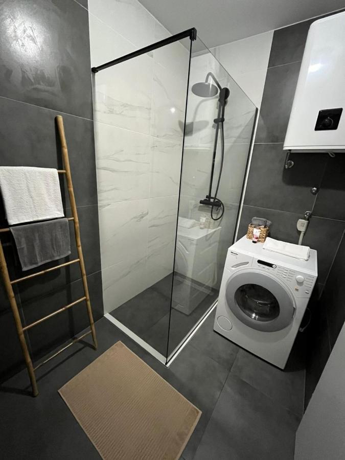 Apartman J&M Makarska Eksteriør billede